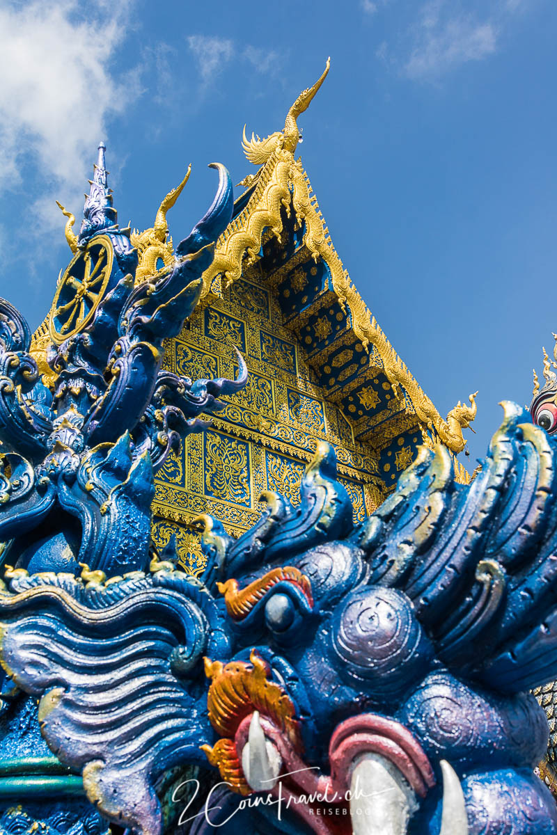 Wat Rong Seur Ten Blaue Tempel Chiang Rai