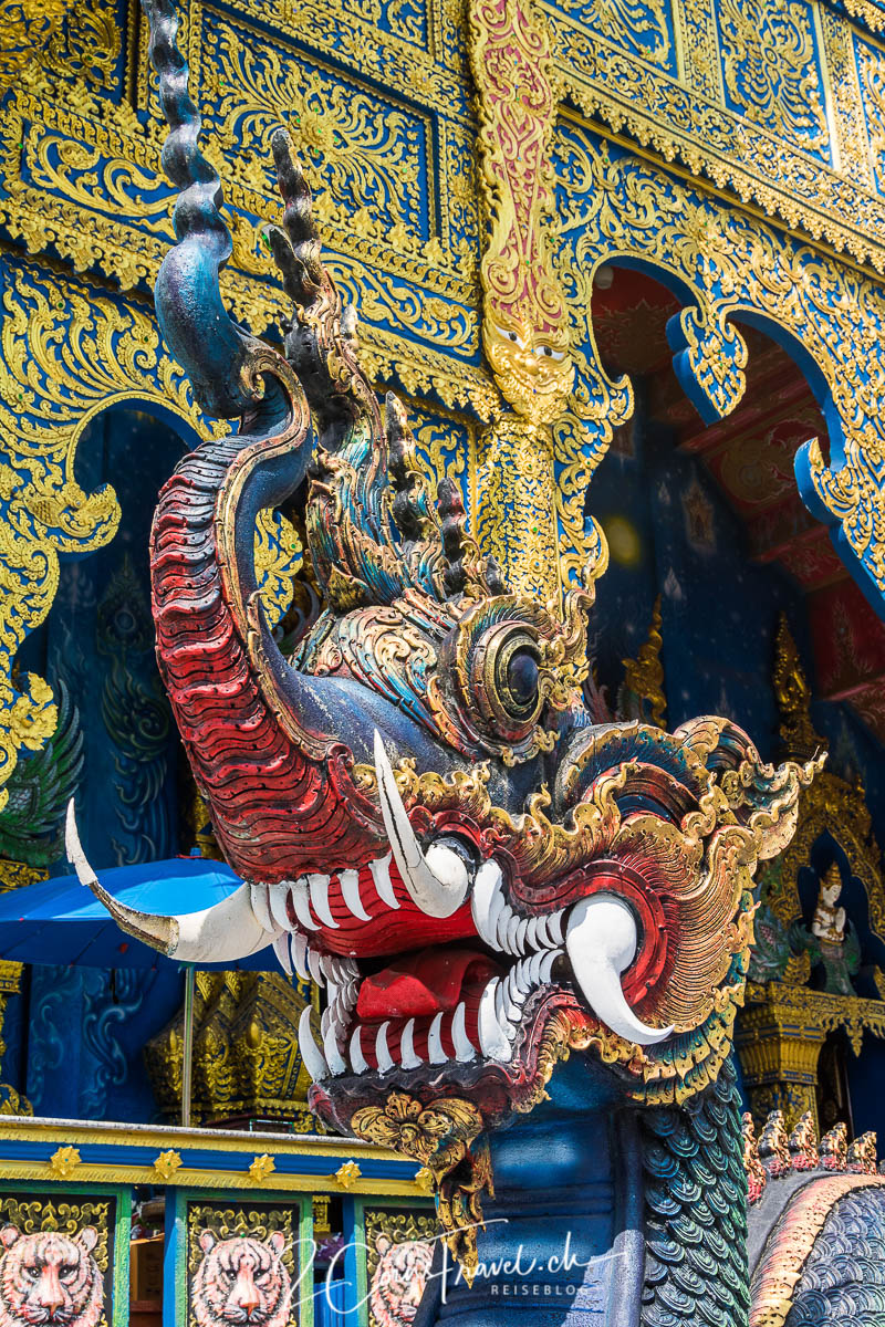 Wat Rong Seur Ten Blaue Tempel Chiang Rai