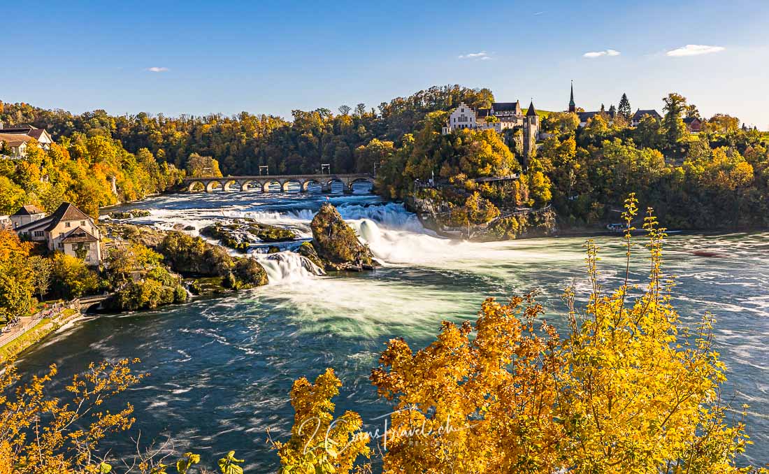 Rheinfall im Herbst