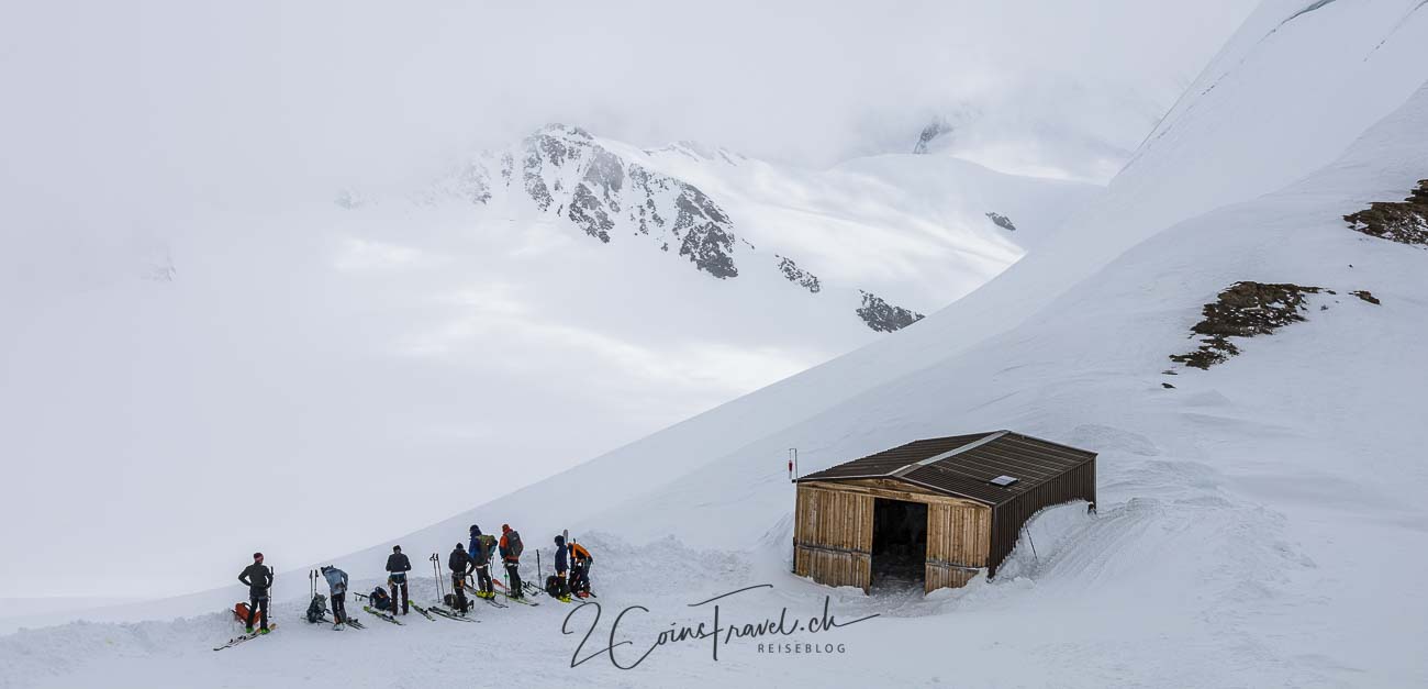 Skitourengänger Mönchsjochhütte